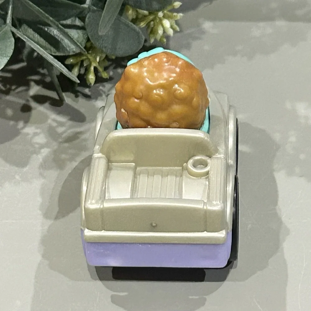 Fisher Price‎ Little People Wheelies Maggie Gray & Purple Pickup Truck 2009